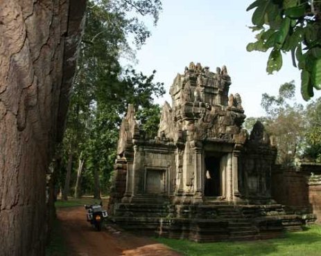 016_Angkor_Tep_Pranam_24_05_08