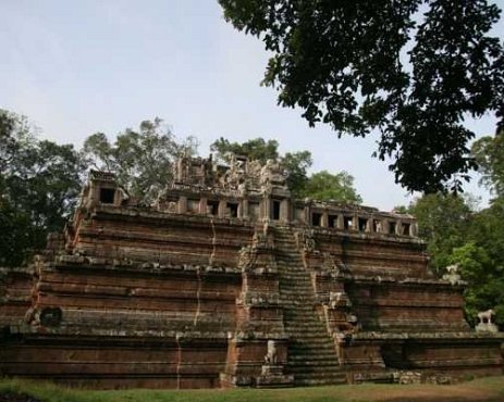 014_Angkor_Phimeanakas_24_05_08