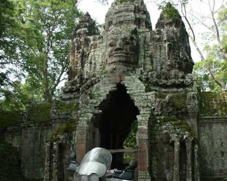 017_Angkor_Thom_entree_nord_24_05_08